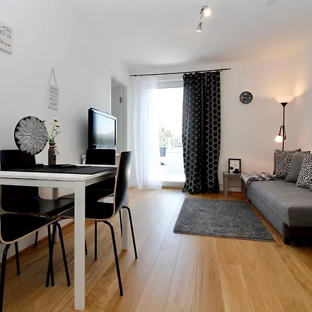 Modern Balcony Apartment With Pool Close To Lake In 